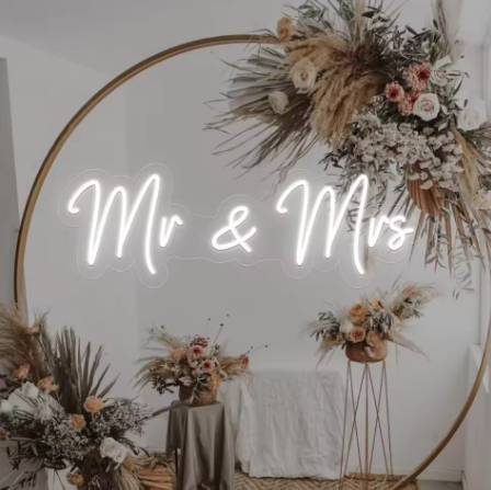 Mr & Mrs - Neon Sign