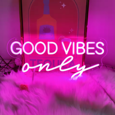 Good Vibes Only - Neon Sign